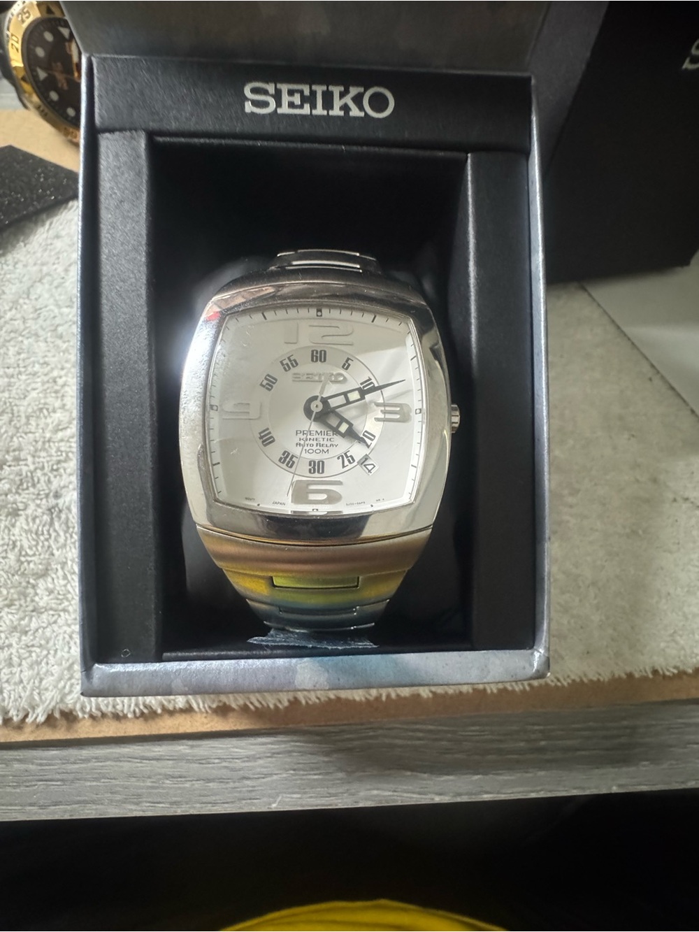 #132 Seiko Silver and White Men's Bracelet Watch brand new in a box